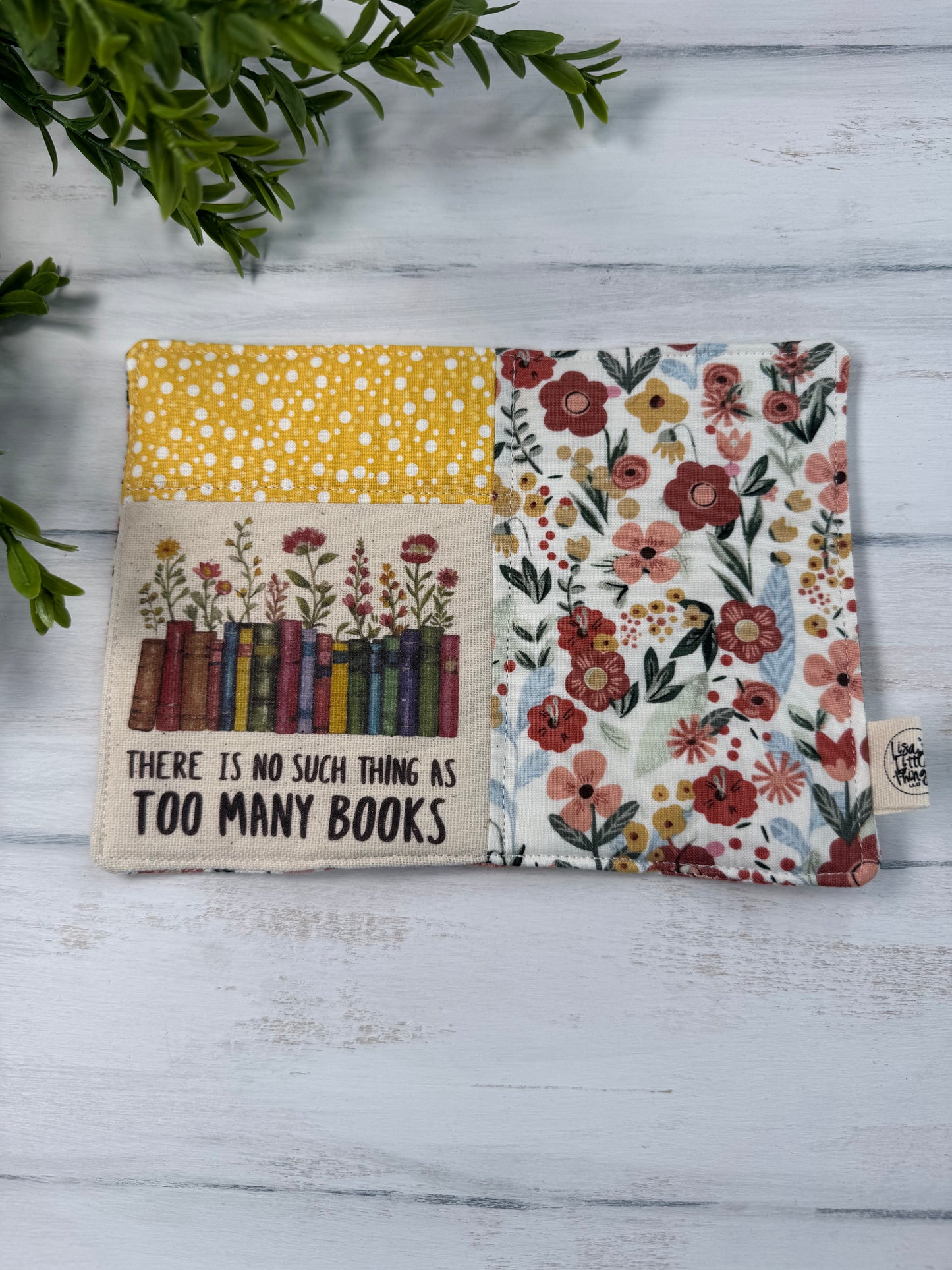 Books mug rug