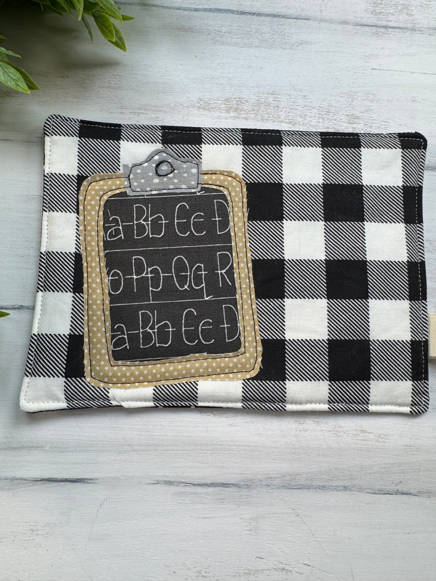 Clipboard mug rug