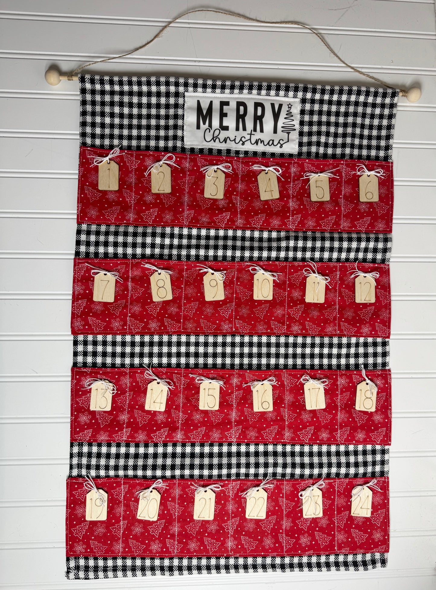 Advent calendar countdown tags