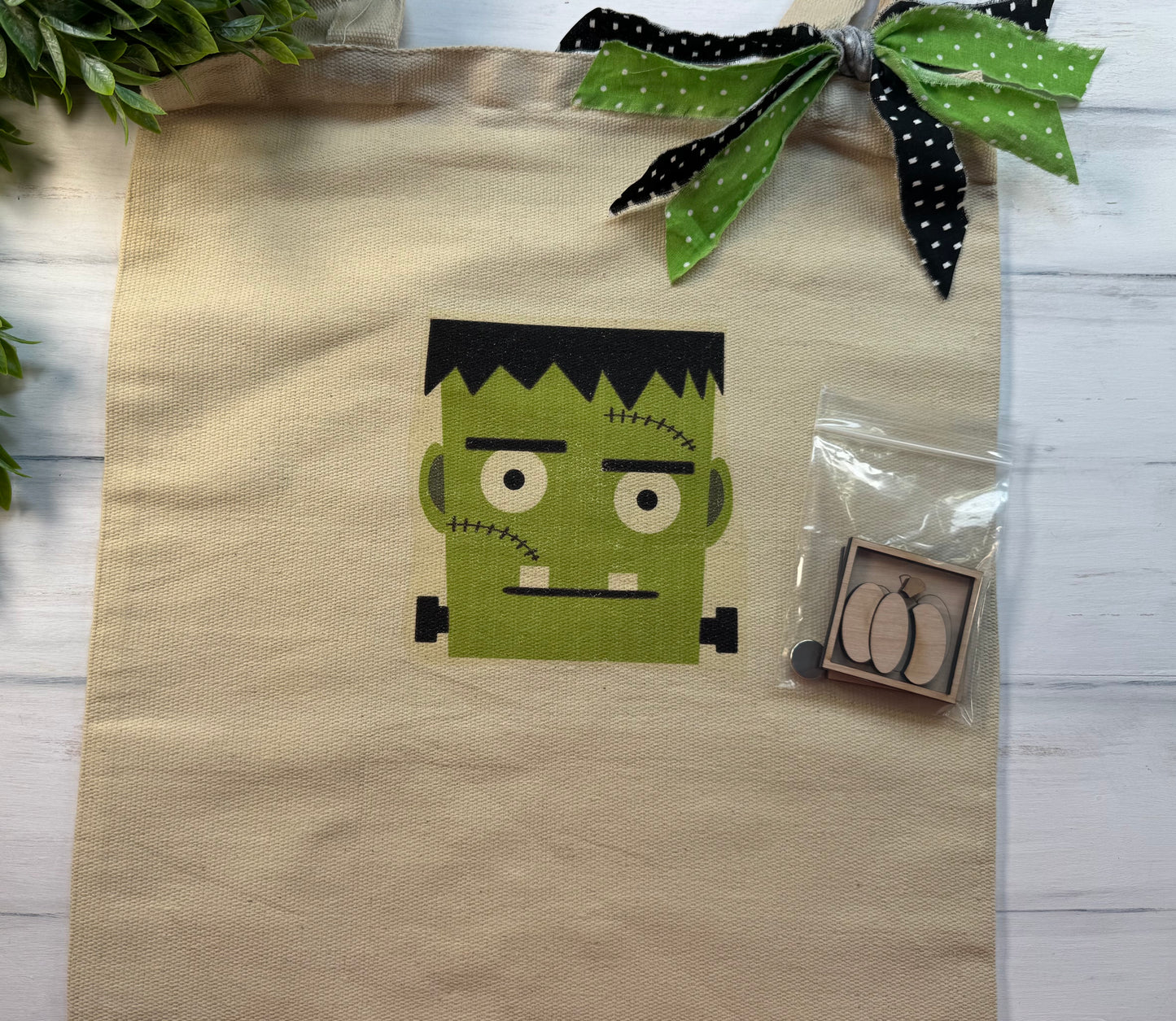 Frankie Halloween tote & magnet kit