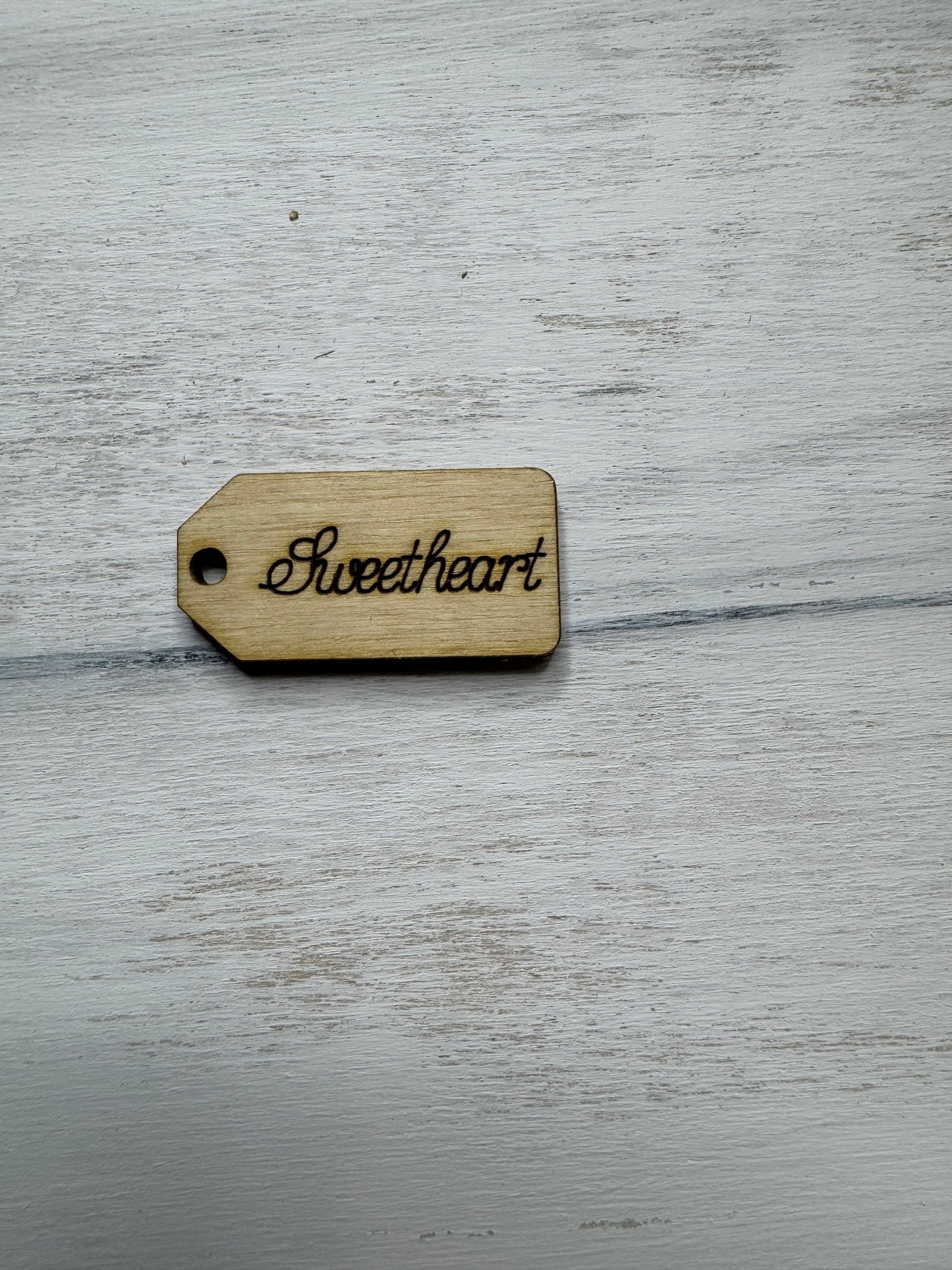 Sweetheart wooden tag