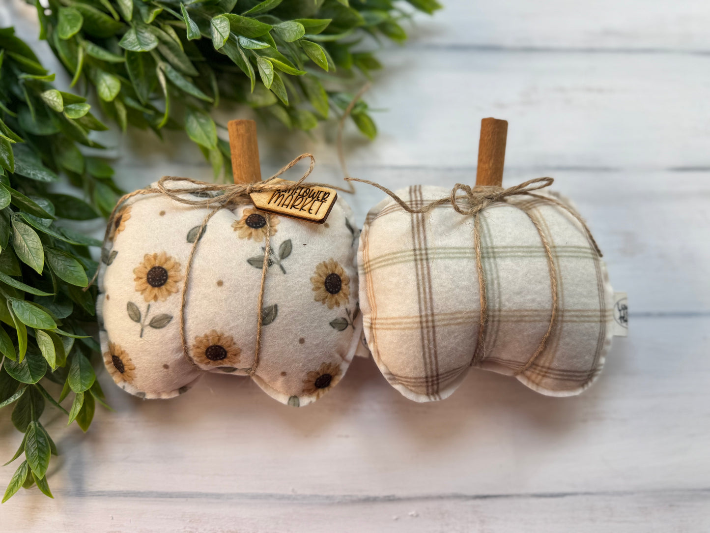 Felt sunflower print pumpkin set