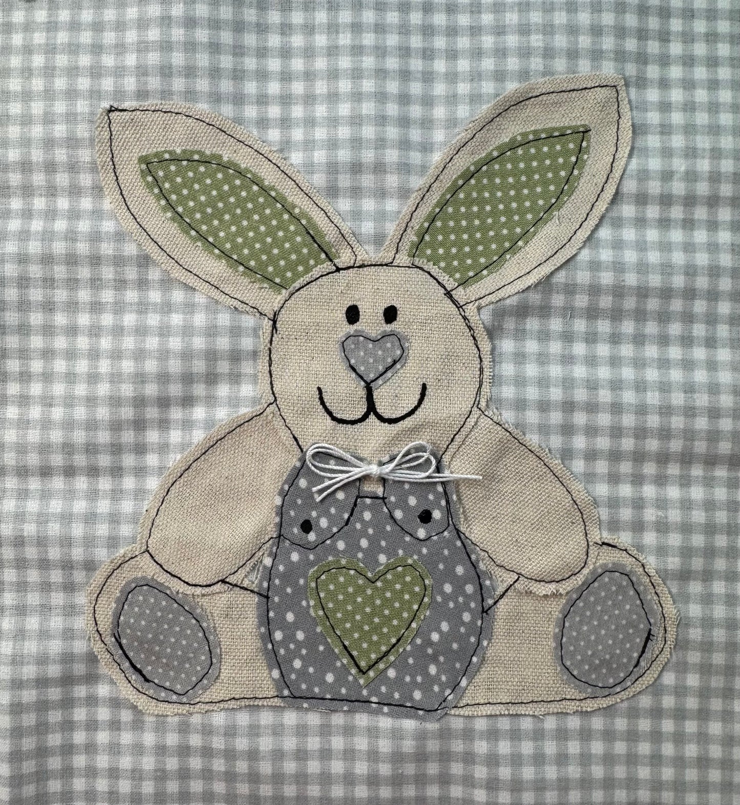 Bunny in overalls applique pattern