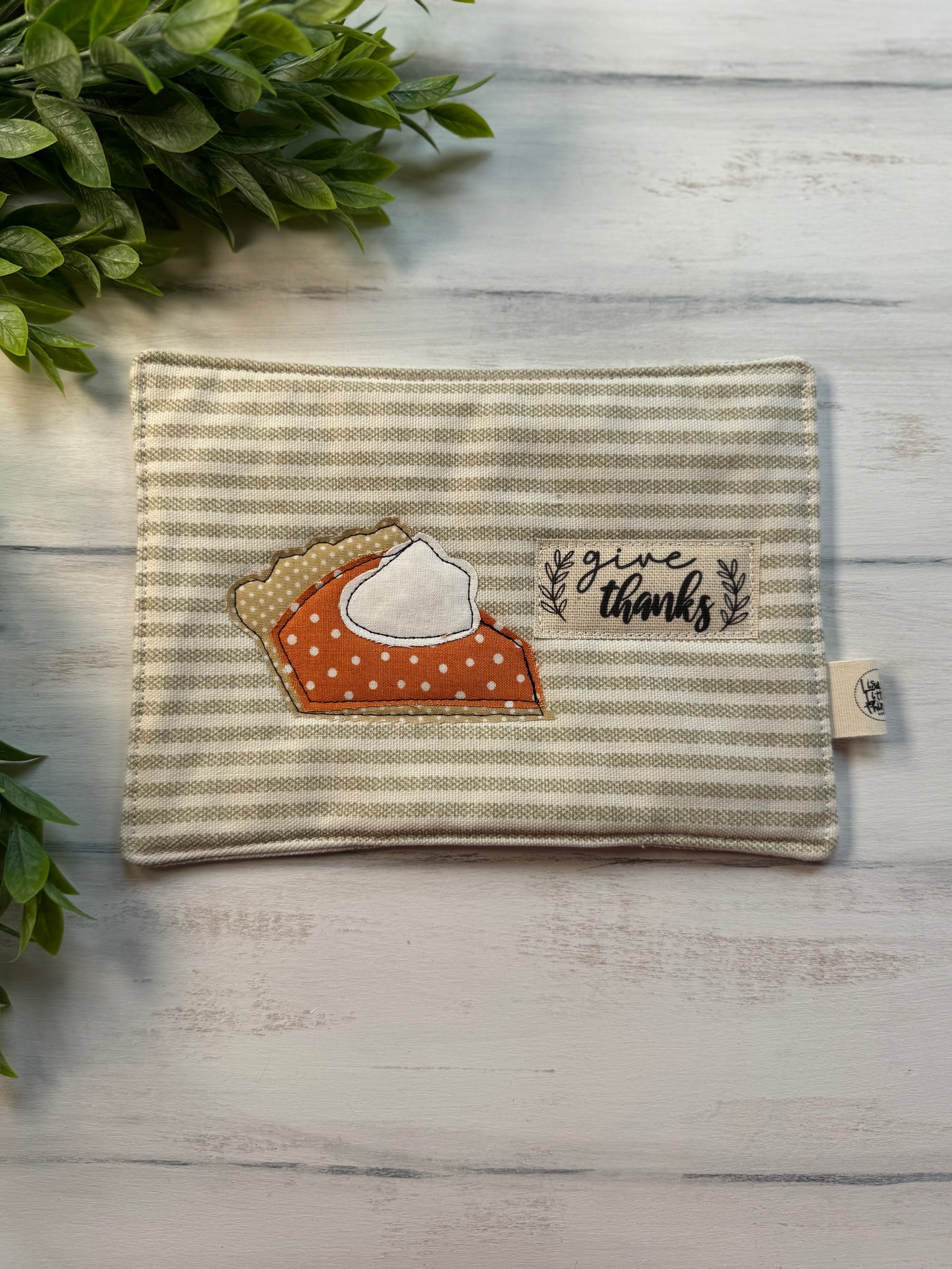 Give thanks mug rug