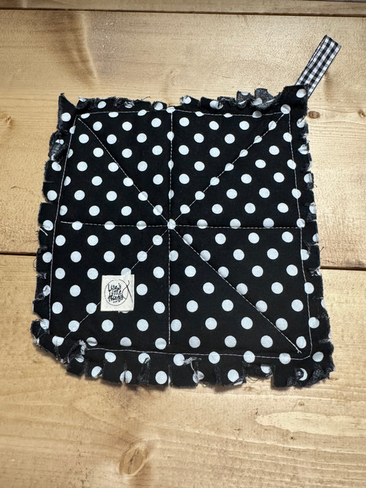 Black & white polka dot potholder