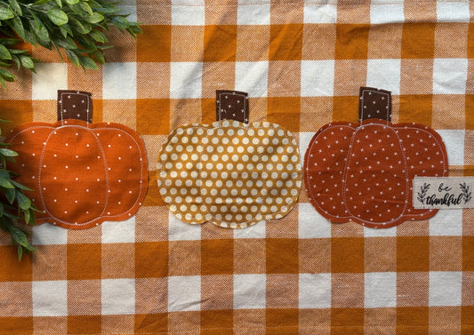 Pumpkin trio rag edged table runner