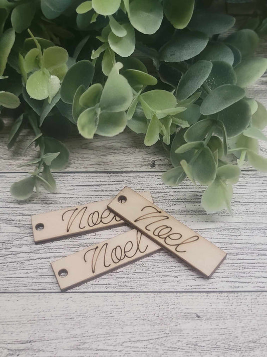 Noel wooden tag