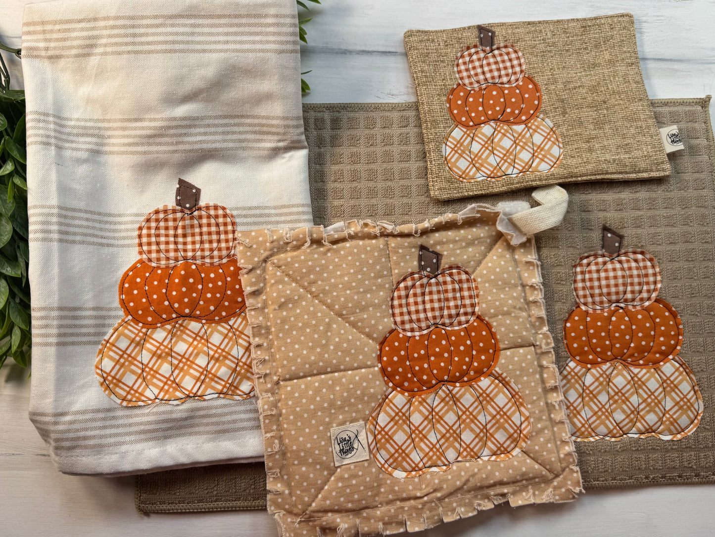 Stacked pumpkin set