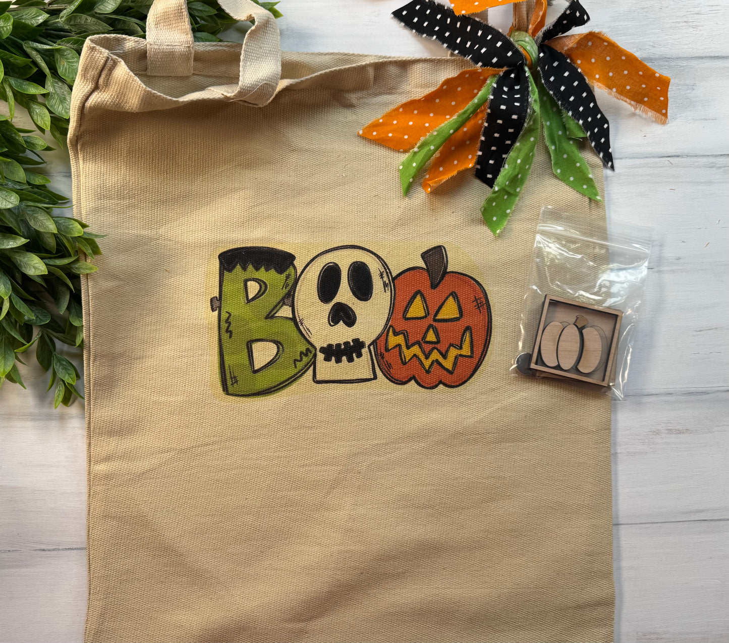 BOO Halloween tote & magnet kit