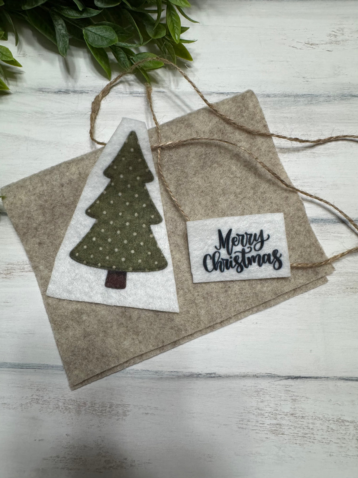 Green polka dot tree felt ornament kit