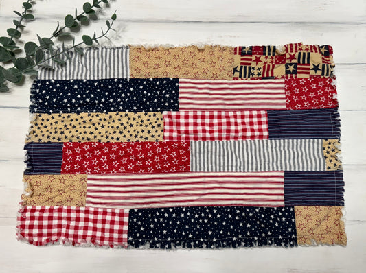 Patriotic table mat (fabrics will vary)
