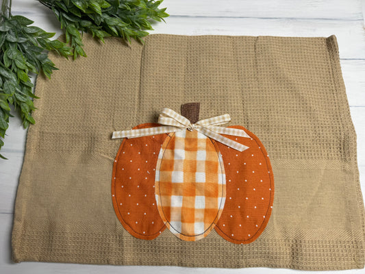 Oval pumpkin stitched tea towel