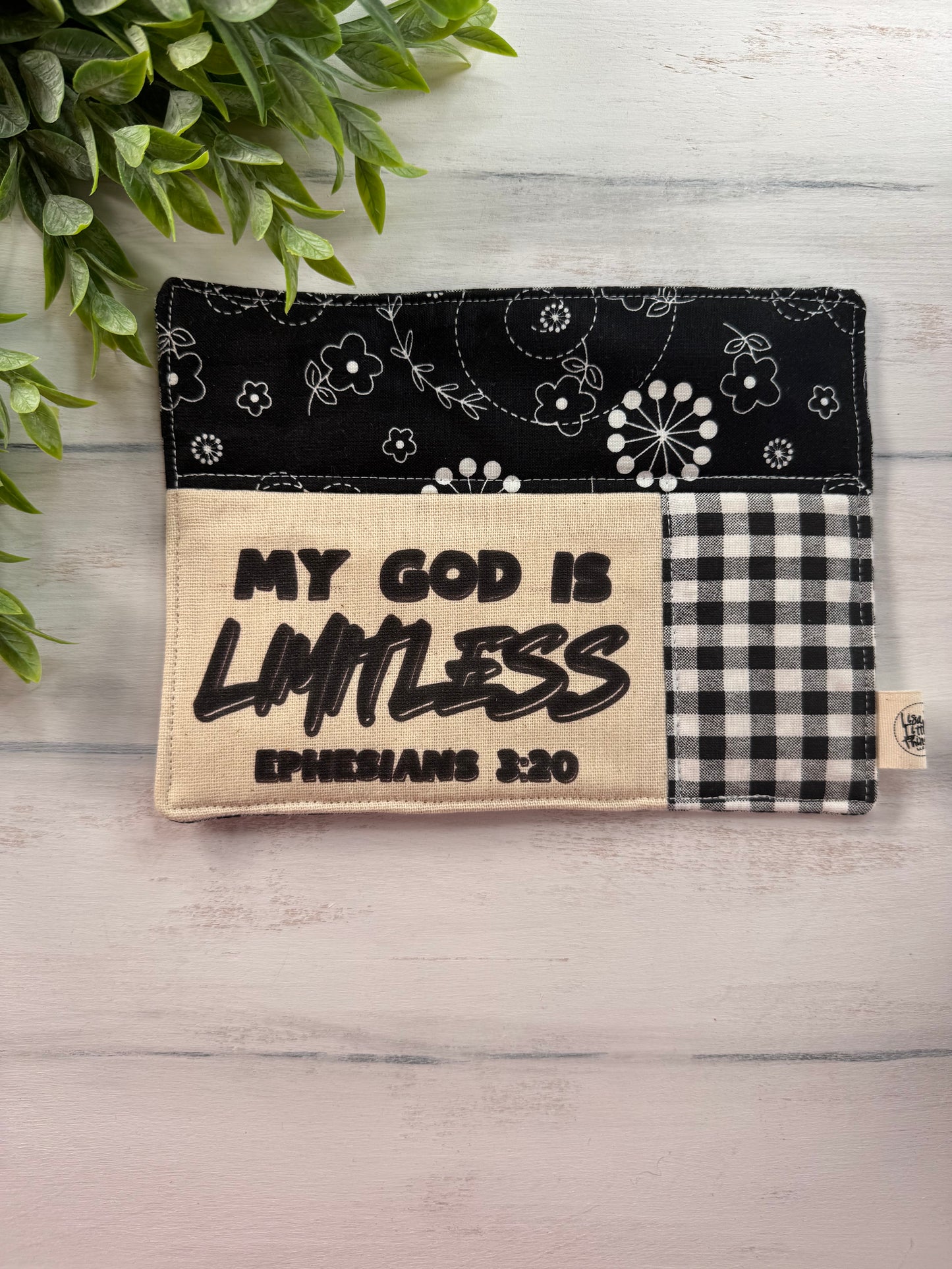 Limitless mug rug