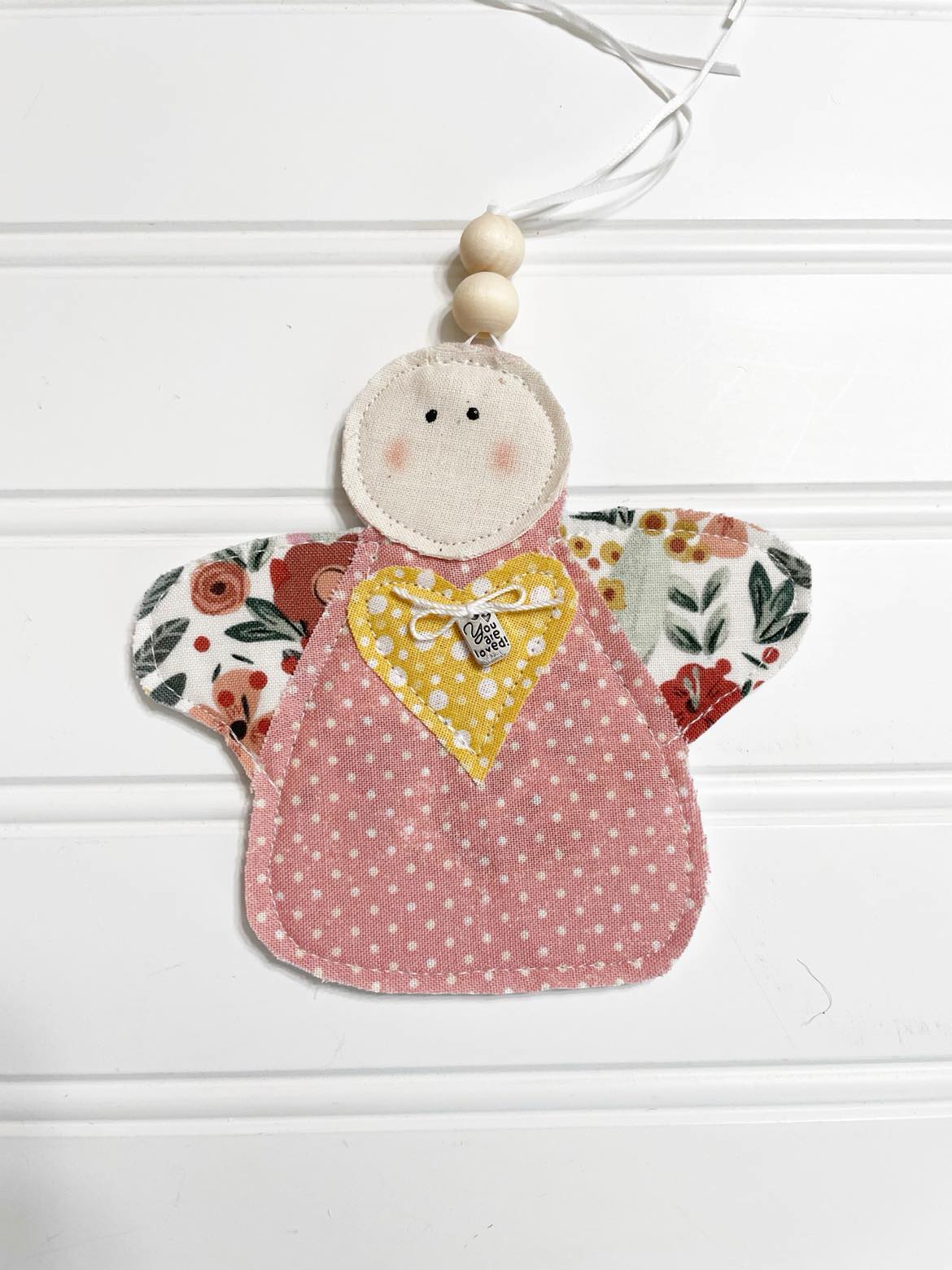 Angel in 3 sizes applique pattern