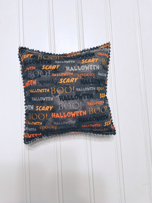 Halloween words mini pillow