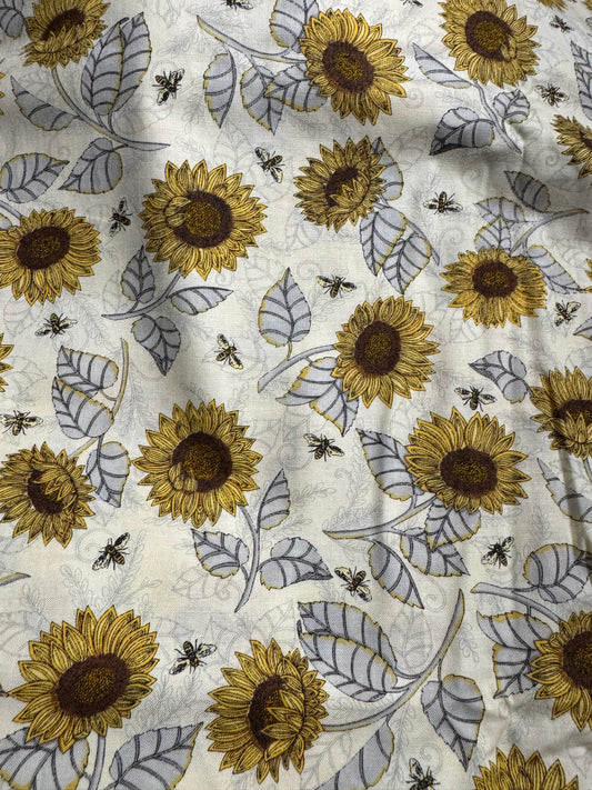 Sunflowers & bees 1+ yard fabric
