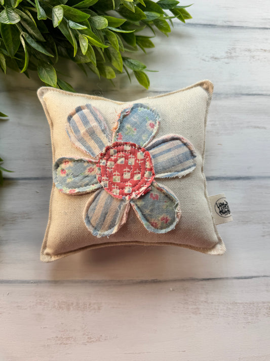Floral print vintage quilt red center flower 5” pillow