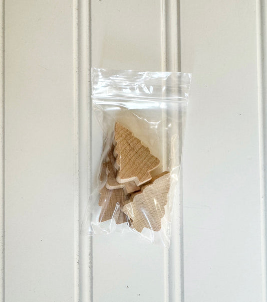 Mini wood trees 4 pack