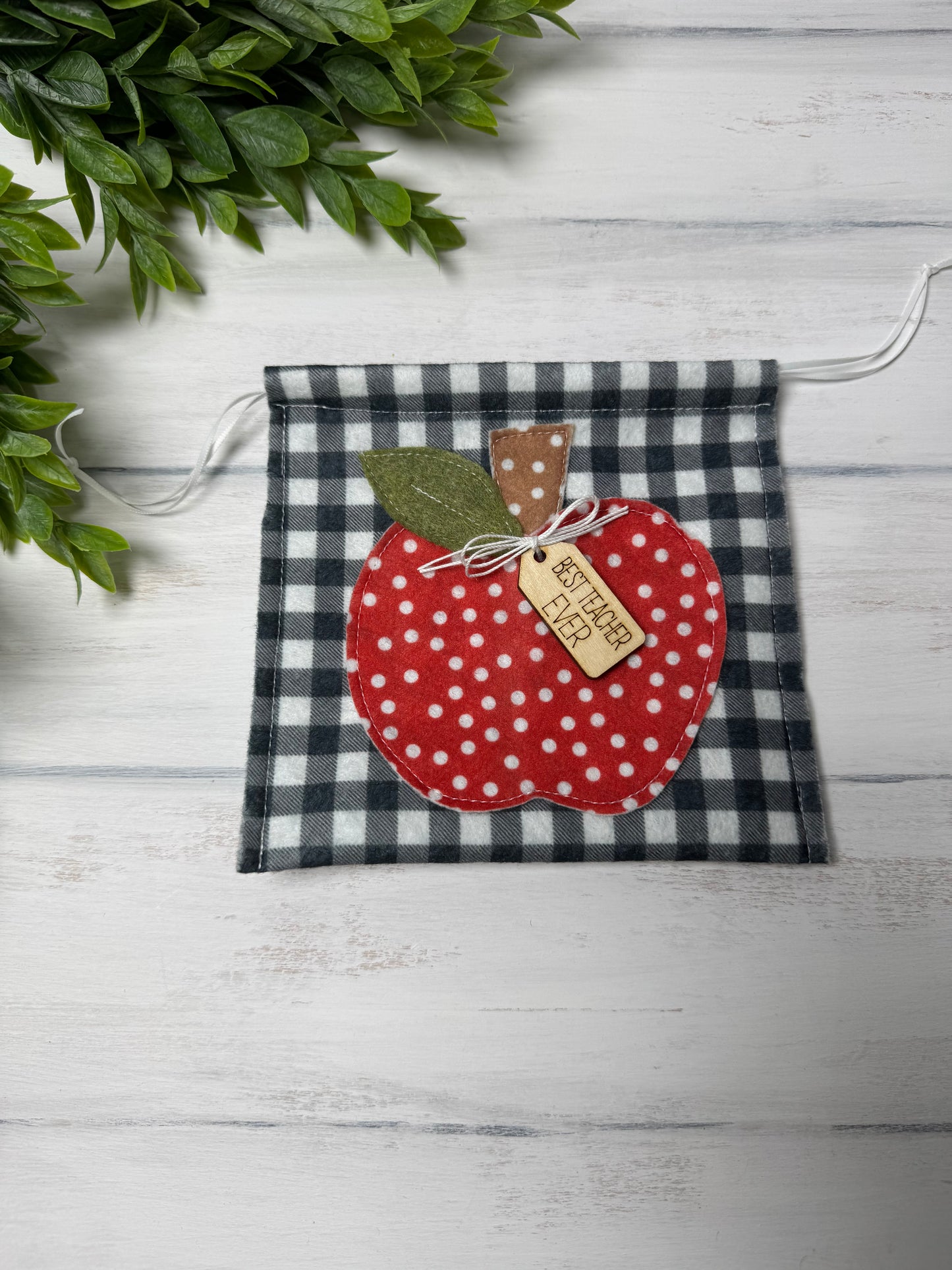 Apple on plaid felt mini gift bag