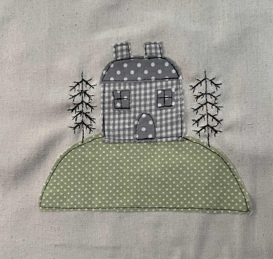 House on the hill applique patterns