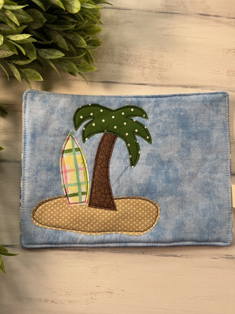 Palm trees, surfboards and flip flops applique pattern