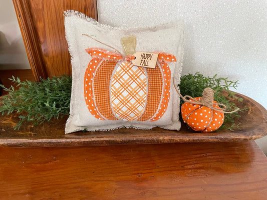 Sectioned pumpkin applique pattern