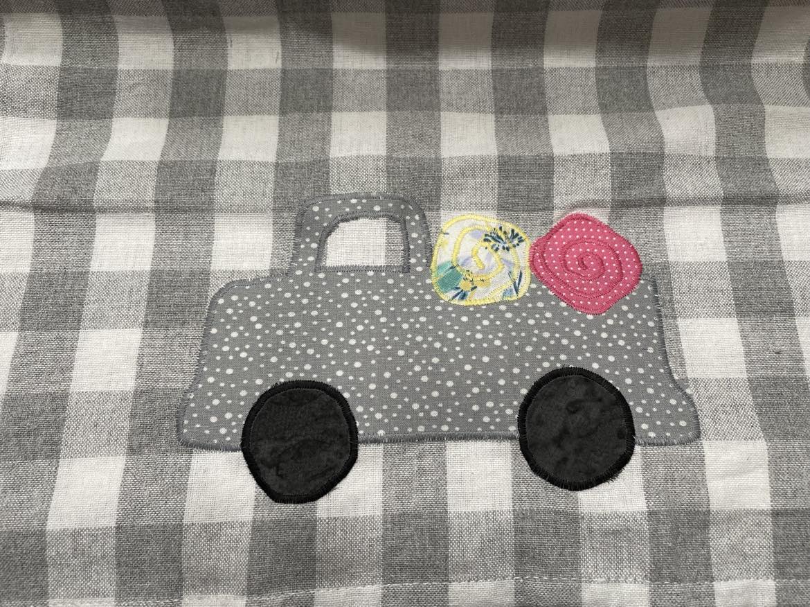 Seasonal truck applique pattern