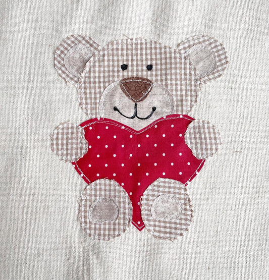 Love bear applique pattern