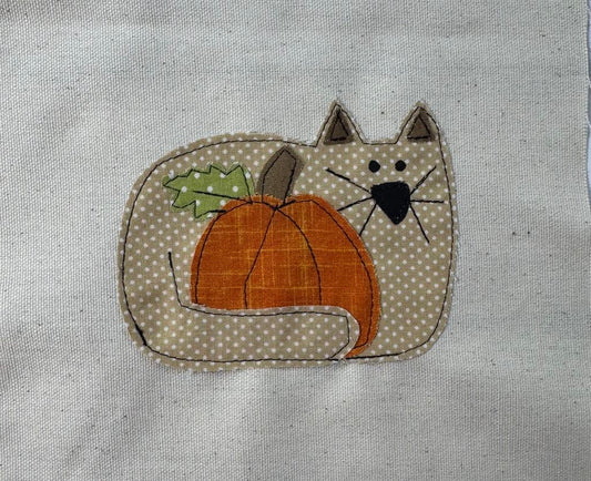 Cat with pumpkin applique patterns