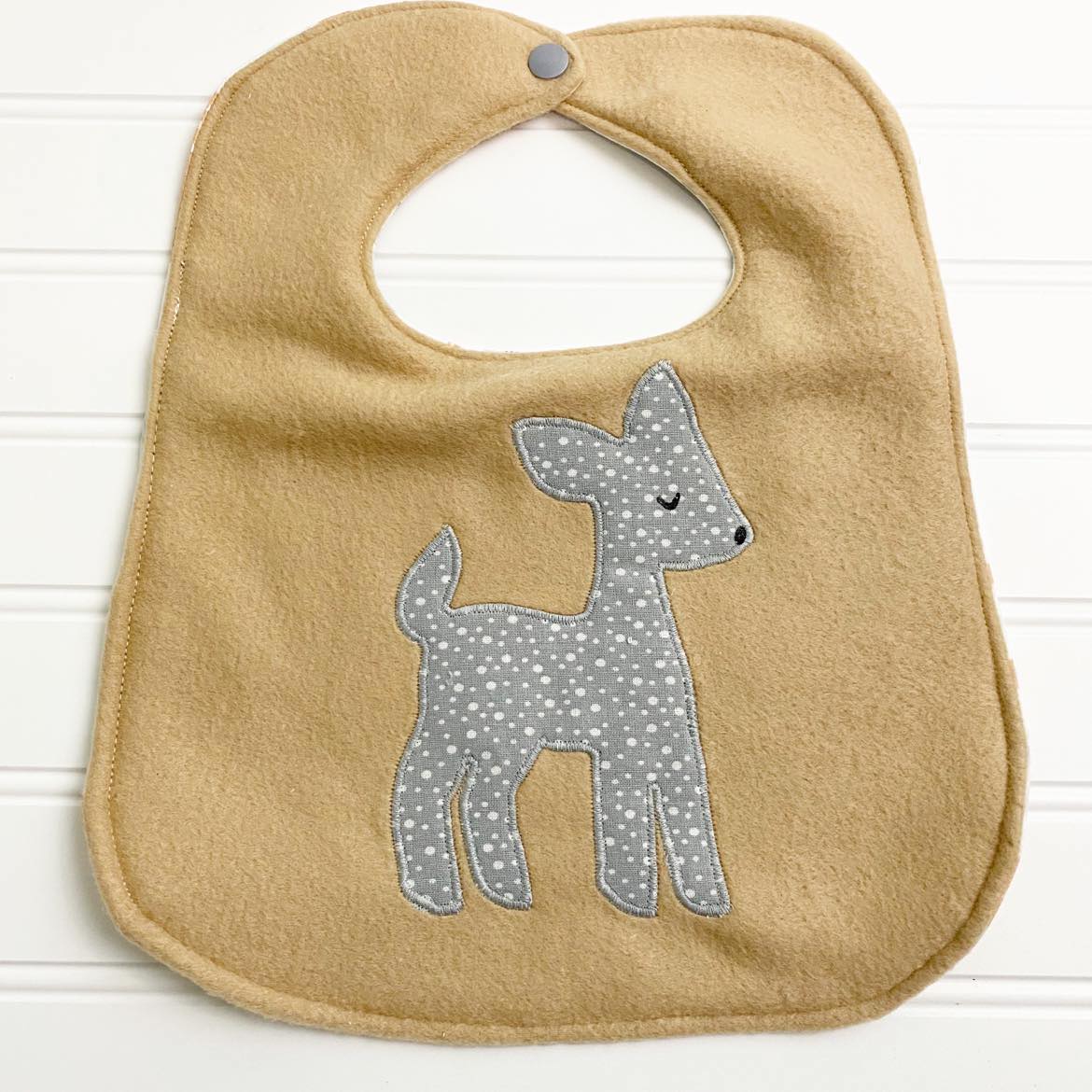 Baby deer applique pattern