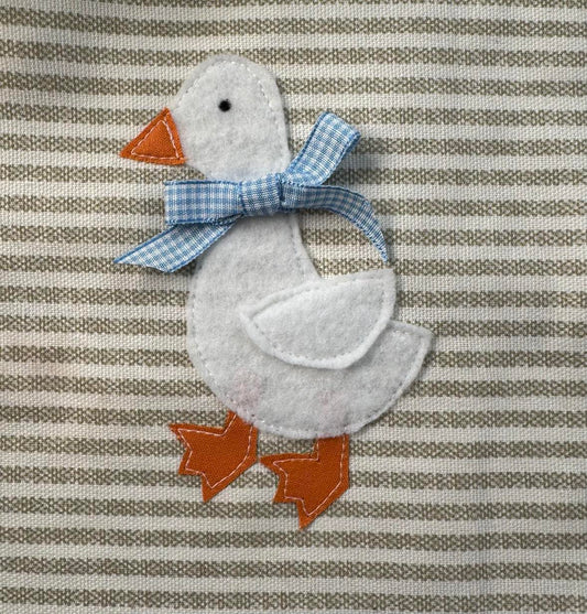 Goose applique pattern