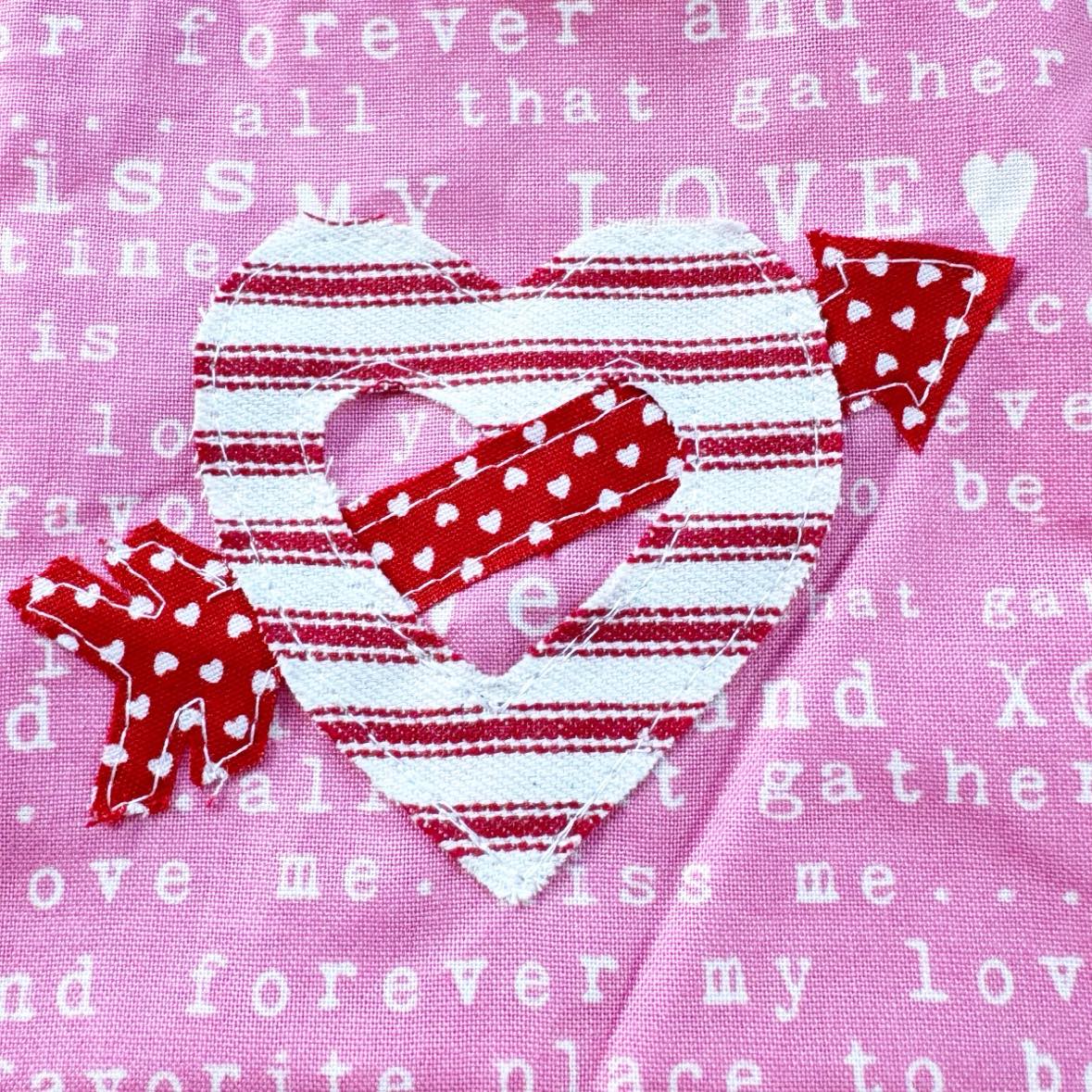 Heart frames and arrows applique pattern