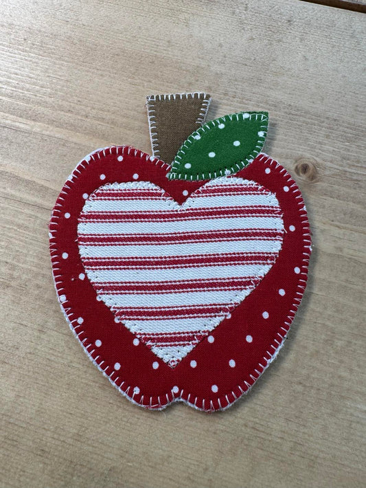 Layered apple applique pattern