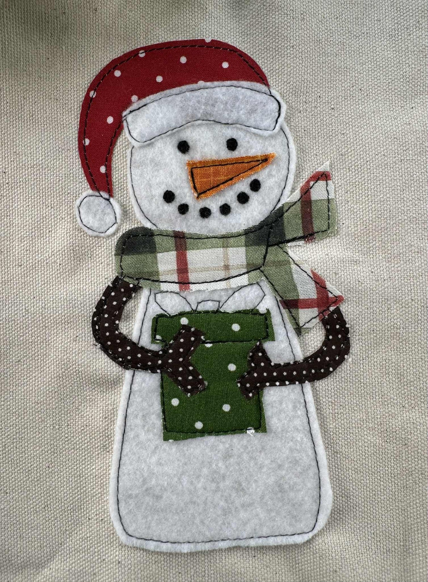 Snowman holding gift applique patterns