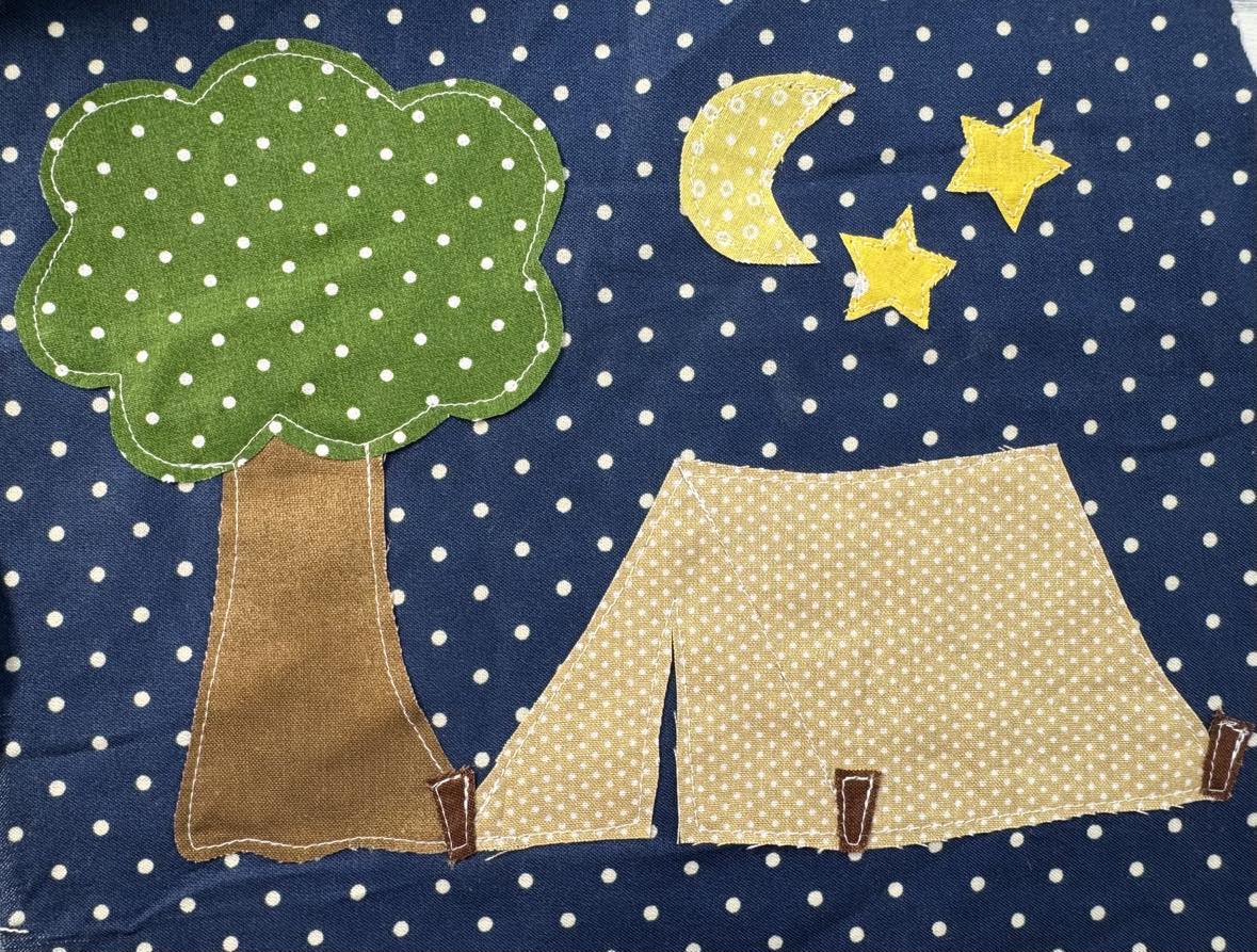 Camping in a tent applique pattern