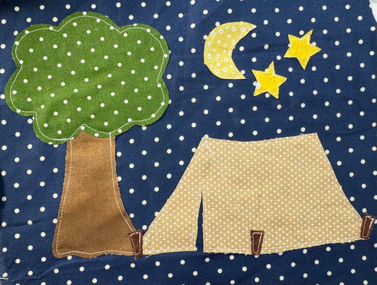 Camping in a tent applique pattern